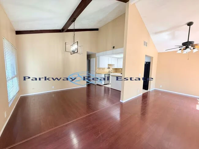 2252 Durasno Ln Spring Valley, CA 91977 photo 3