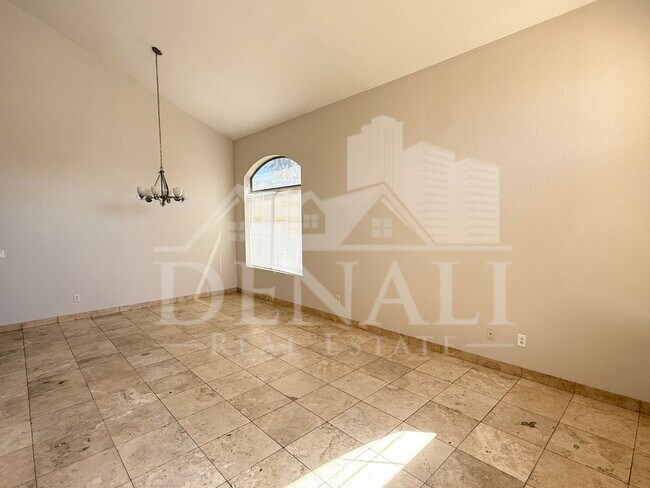 1274 W Sparrow Ct Chandler, AZ 85286 photo 2