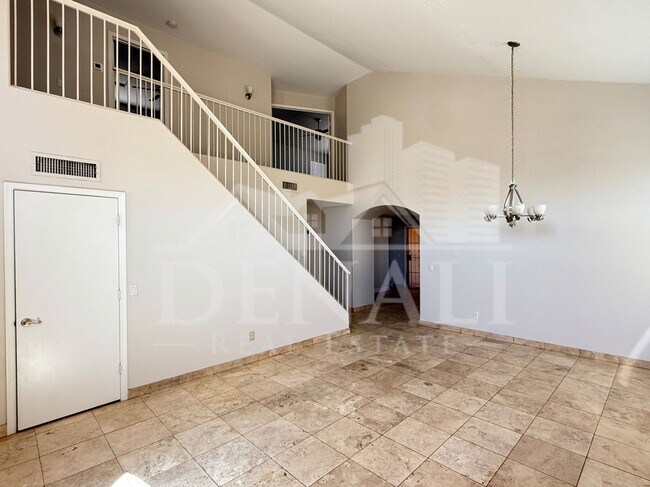 1274 W Sparrow Ct Chandler, AZ 85286 photo 3