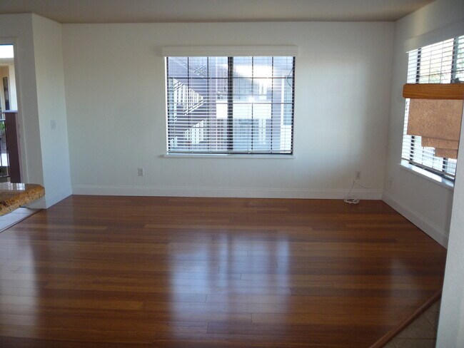 2828 Famosa Blvd San Diego, CA 92107 photo 4