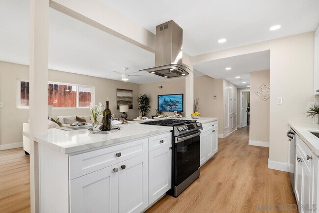 5051 Lenore Dr San Diego, CA 92115 photo 5