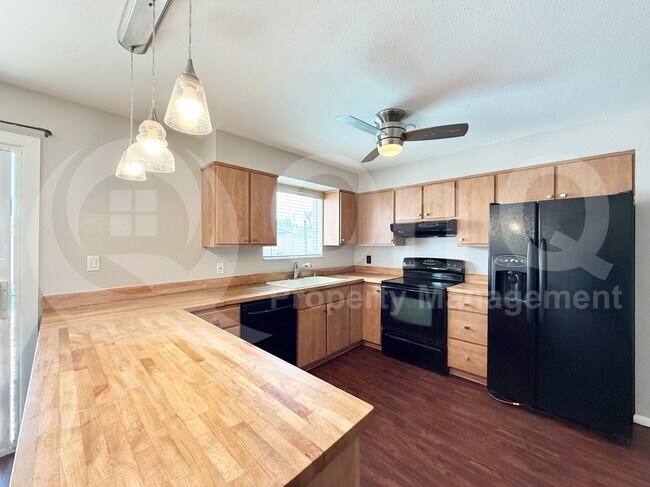 407 E Harvard Dr Tempe, AZ 85283 photo 4