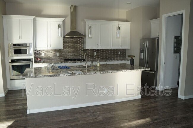 1193 E Nolan Pl Chandler, AZ 85249 photo 2