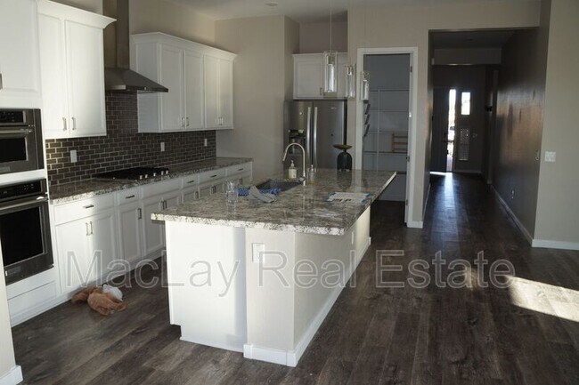 1193 E Nolan Pl Chandler, AZ 85249 photo 4