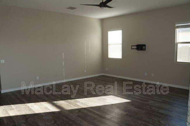 1193 E Nolan Pl Chandler, AZ 85249 photo 3