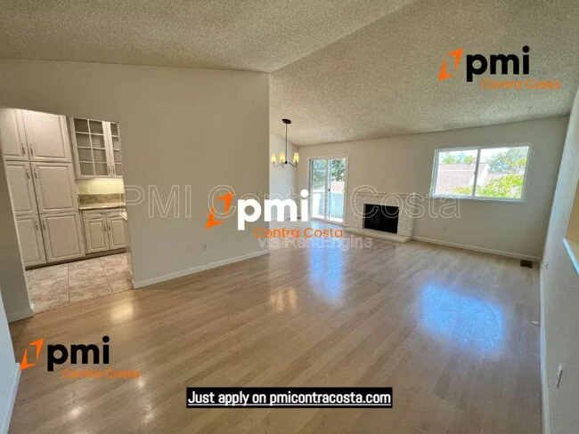 409 Camelback Rd Pleasant Hill, CA 94523 photo 2