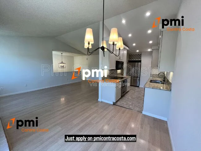409 Camelback Rd Pleasant Hill, CA 94523 photo 4