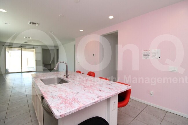 1068 W Hess Ave Coolidge, AZ 85128 photo 4