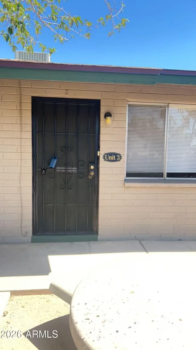 7153 N 57th Dr Glendale, AZ 85301 photo 3