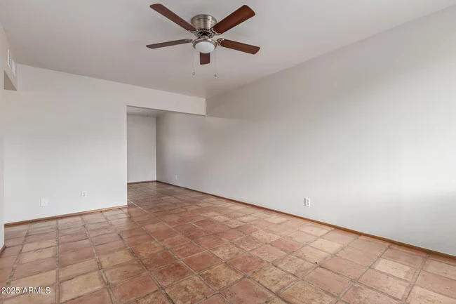 7153 N 57th Dr Glendale, AZ 85301 photo 4