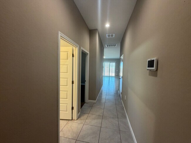 40916 W Shaver Dr photo 3