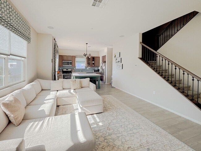 1445 Suwerte Ave Chula Vista, CA 91915 photo 4