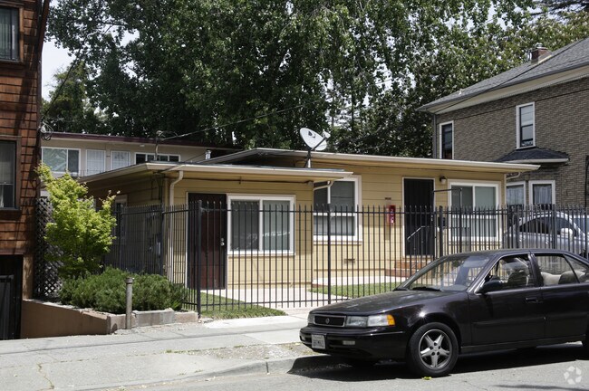 1631 Alcatraz Avenue, Berkeley, CA 94703 photo 3