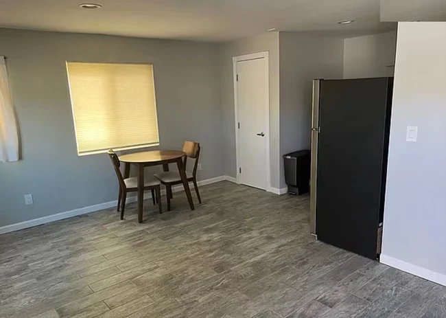 7063 Eldridge St San Diego, CA 92120 photo 2