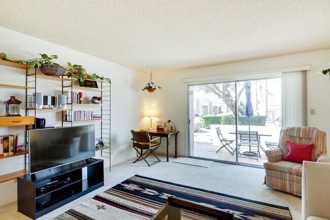 445 S Desert Palm Mesa, AZ 85208 photo 2