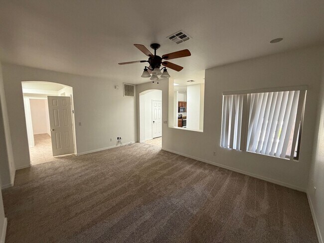1650 S Crismon Rd Mesa, AZ 85209 photo 3