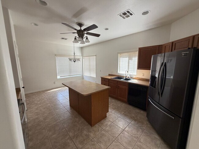 1650 S Crismon Rd Mesa, AZ 85209 photo 5