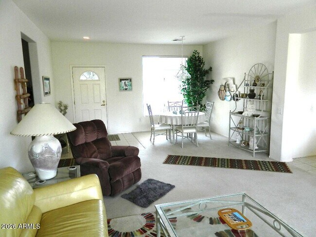 22520 N Vía De La Caballa Sun City West, AZ 85375 photo 2