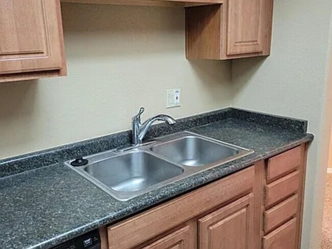 3434 E Baseline Rd Phoenix, AZ 85042 photo 4