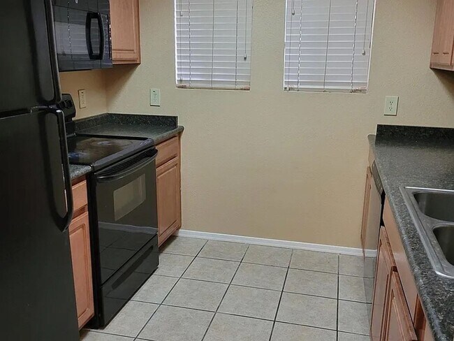 3434 E Baseline Rd Phoenix, AZ 85042 photo 3