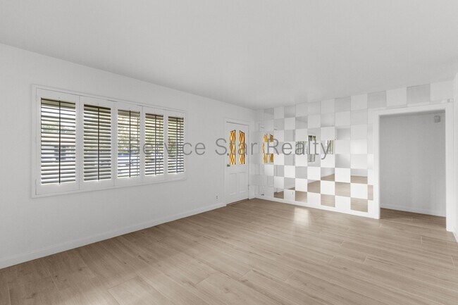 3215 N 20th Pl Phoenix, AZ 85016 photo 4