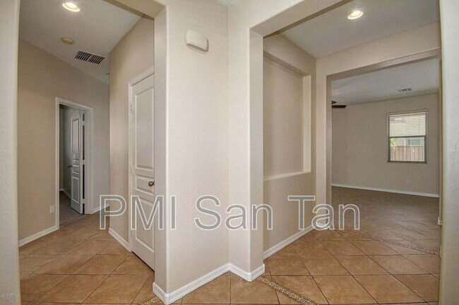 21319 E Alyssa Rd Queen Creek, AZ 85142 photo 4