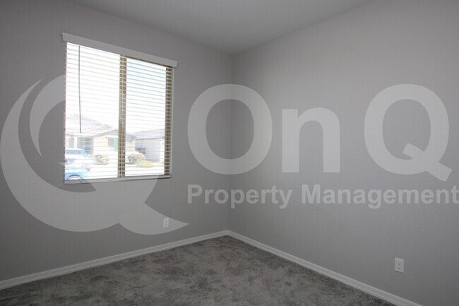35751 W Santa Monica Ave Maricopa, AZ 85138 photo 2