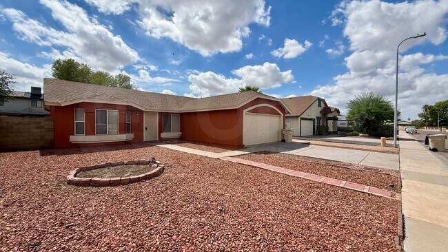 8033 W Georgia Ave photo 3