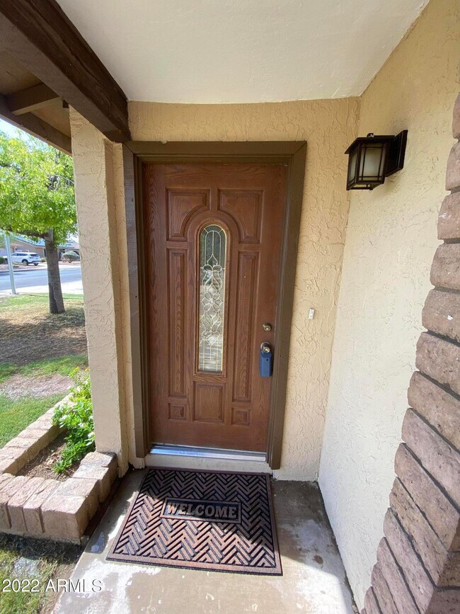 2046 S Emerson Mesa, AZ 85210 photo 4