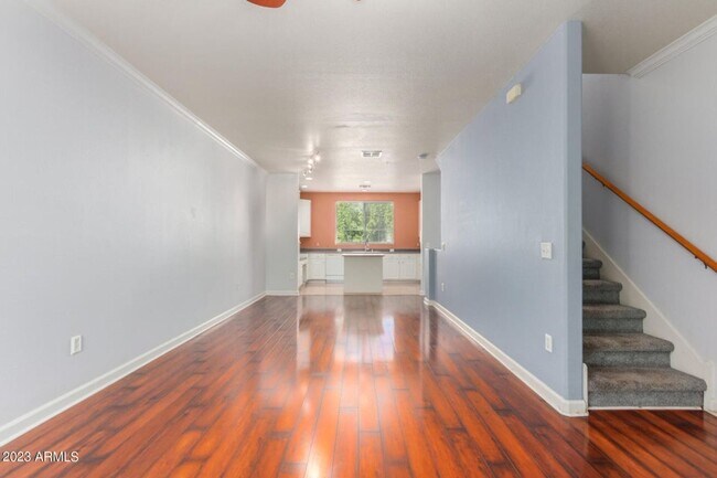 4455 E Paradise Vlg Pkwy S Phoenix, AZ 85032 photo 5