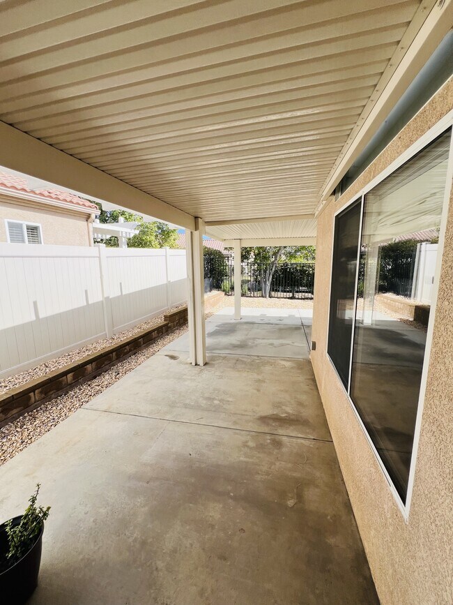 40624 Corte Albara Murrieta, CA 92562 photo 5
