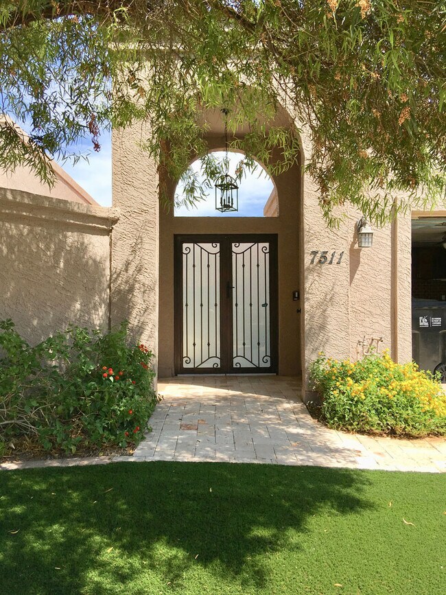 7511 N Vía De La Siesta Scottsdale, AZ 85258 photo 5