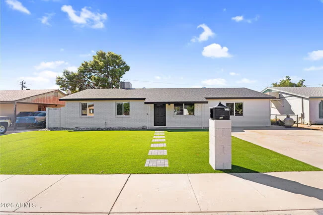 3545 E Friess Dr Phoenix, AZ 85032