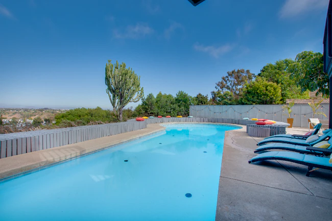 8143 La Jolla Scenic Dr N San Diego, CA 92037 photo 2