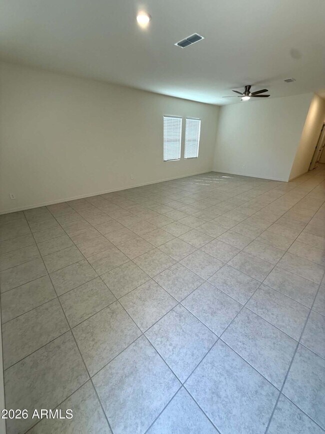 2073 Driftwood Dr San Tan Valley, AZ 85140 photo 5
