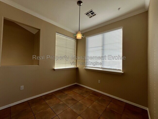 2992 N Miller Rd Scottsdale, AZ 85251 photo 5