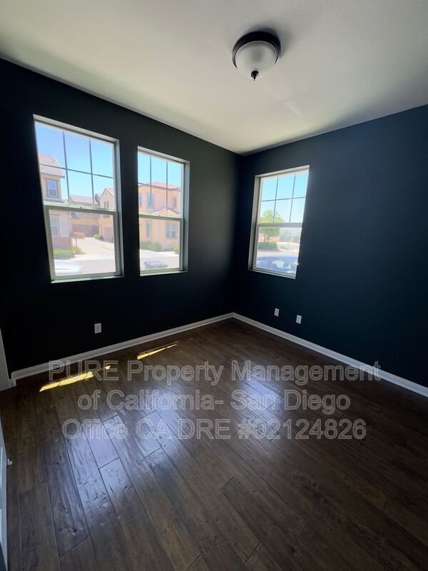 1076 Rolling Dunes Wy San Diego, CA 92154 photo 5