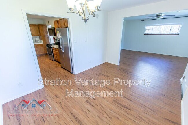 1232 E Clarendon Ave Phoenix, AZ 85014 photo 5