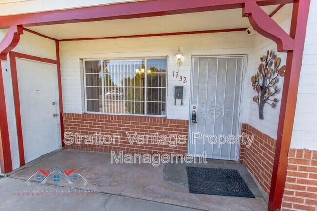 1232 E Clarendon Ave Phoenix, AZ 85014 photo 4