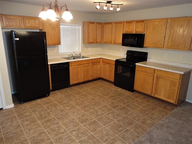 11980 W Almeria Rd photo 3