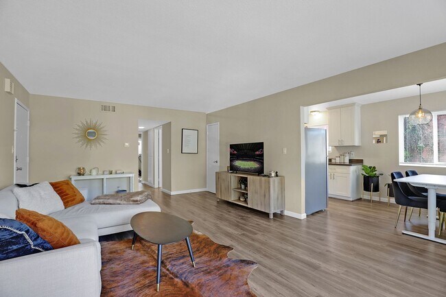 3554 Pierson St Oakland, CA 94619 photo 3