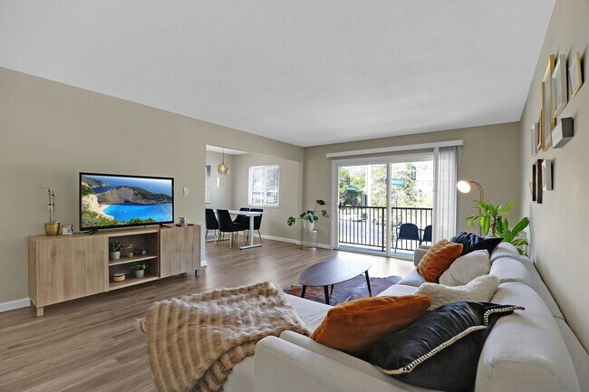 3554 Pierson St Oakland, CA 94619 photo 5