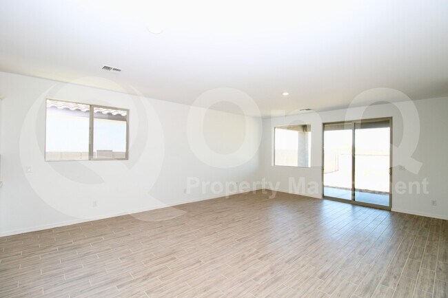 2356 Cy Ave Queen Creek, AZ 85140 photo 5