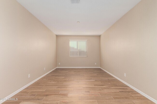 4813 W Stargazer Pl Phoenix, AZ 85339 photo 3