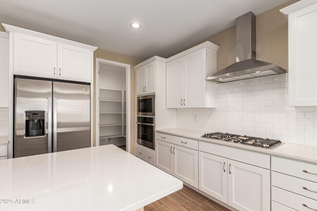 4813 W Stargazer Pl Phoenix, AZ 85339 photo 4