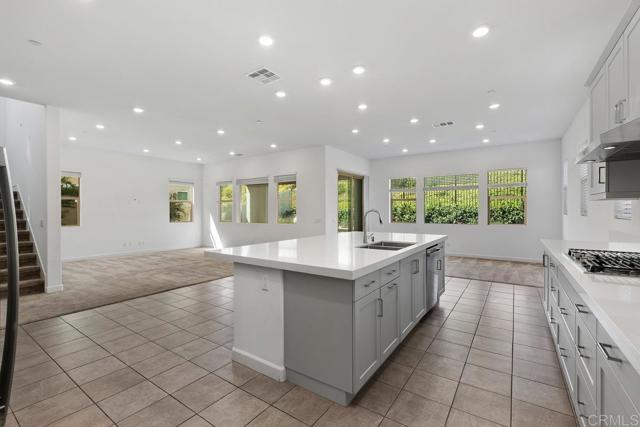 702 Westbrook Loop San Marcos, CA 92078