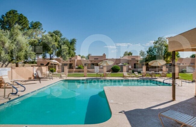 8940 W Olive Ave Peoria, AZ 85345 photo 3
