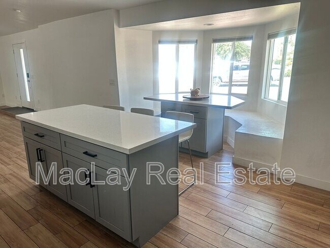 1703 W Lane Ave Phoenix, AZ 85021 photo 5