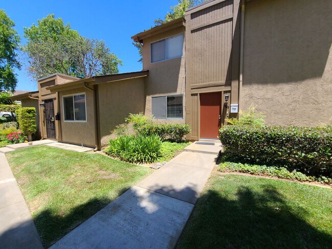 7883 Camino Tranquilo San Diego, CA 92037