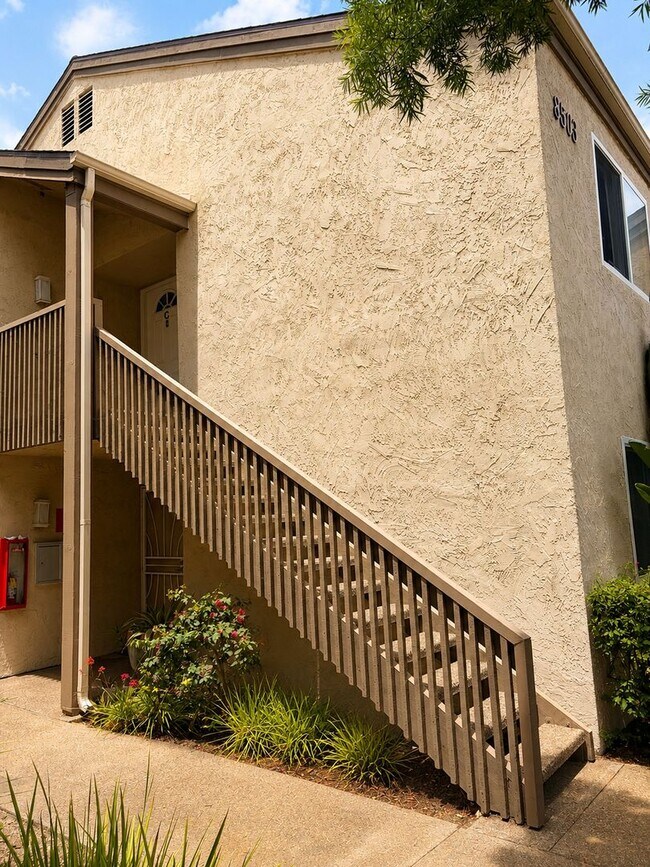 8503 Villa La Jolla Dr San Diego, CA 92037